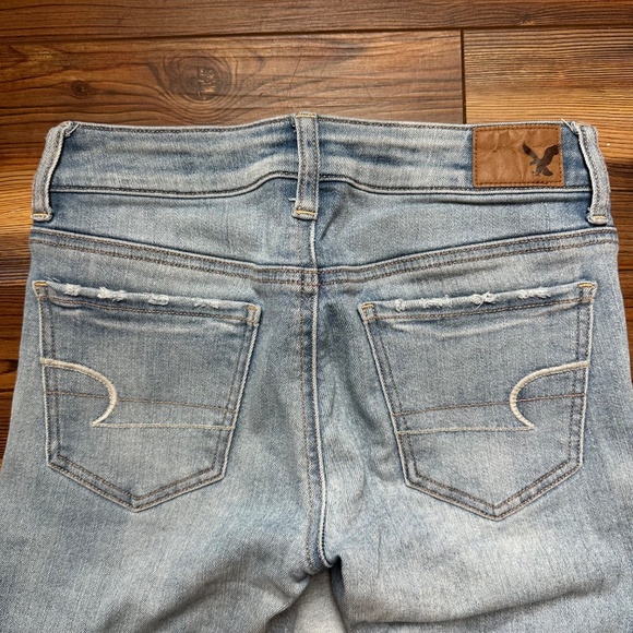 American Eagle Lightwash Jeggings - Picture 5 of 7